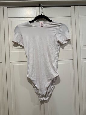 Bodysuit size small Victoria’s Secret EUC